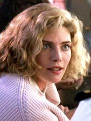 Kelly McGillis nude